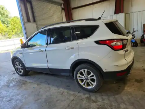1FMCU9GD3JUA77434 — 2018 Ford Escape, zdjęcie 2 z Copart 21.09.2026, Bok