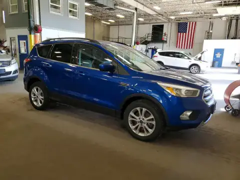 1FMCU9GD0JUA75480 — 2018 Ford Escape, photo 4 from Copart 24.09.2026, Minor dents and scratches