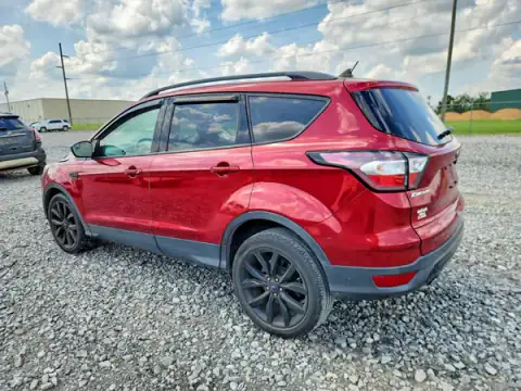 1FMCU0GD2JUD47619 — 2018 Ford Escape, фото 2 з Copart, Передня частина