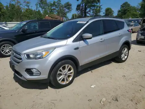 1FMCU9GD4JUB76151 — 2018 Ford Escape, ბუნებრივი ცვეთა (Normal Wear), ფოტოები შეკეთებამდე