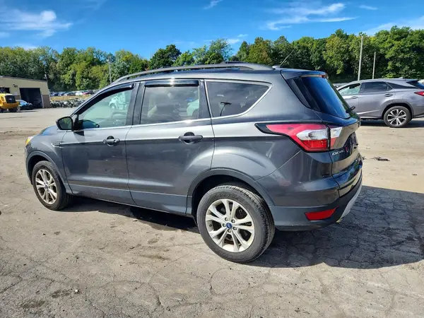 1FMCU9GD0JUD53438 — 2018 Ford Escape, фото 2 с аукциона Copart, Боковая часть
