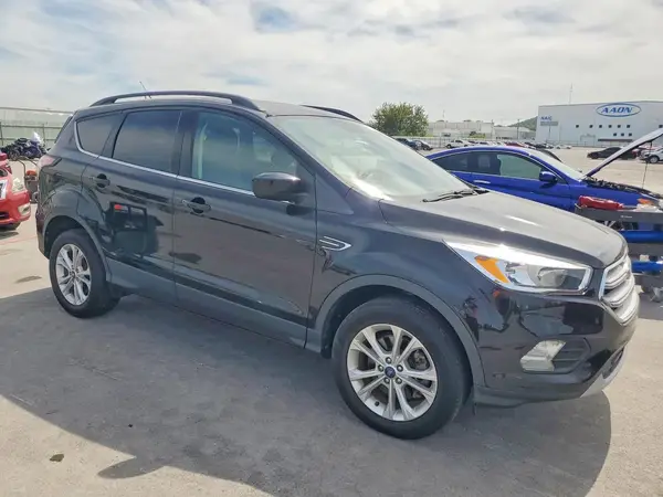 1FMCU9GDXJUC57963 — 2018 Ford Escape, фото 4 с аукциона Copart 01.10.2026, Мелкие вмятины и царапины