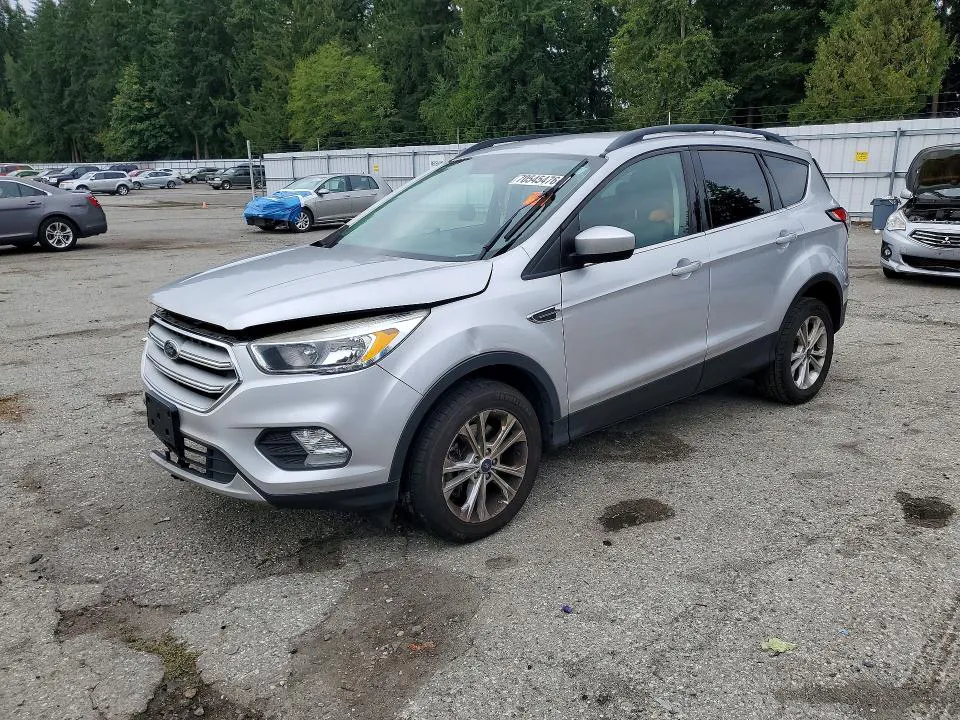 2018 Ford Escape VIN 1FMCU9GD2JUD08145 фото 1