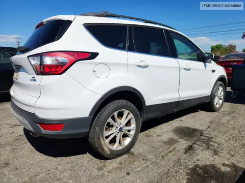 2018 Ford Escape Se VIN 1FMCU9GD7JUD60886 фото 3