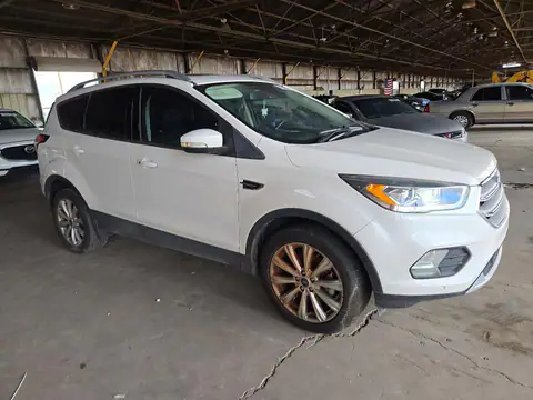 1FMCU0J91JUD51150 — 2018 Ford Escape, zdjęcie 4 z Copart 19.10.2026, Uszkodzenia mechaniczne