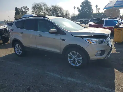 1FMCU9GD4JUC78288 — 2018 Ford Escape, zdjęcie 4 z Copart 27.10.2026, Przód