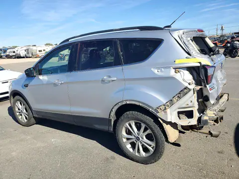 1FMCU9GD2JUB13243 — 2018 Ford Escape, zdjęcie 2 z Copart 22.10.2026, Tył