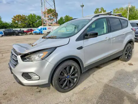 1FMCU9GD0KUB30401 — 2019 Ford Escape, Front end (Front End), before-repair photos