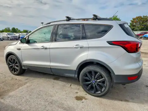 1FMCU9GD0KUB30401 — 2019 Ford Escape, фото 2 с аукциона Copart, ПЕРЕДНЯЯ ЧАСТЬ