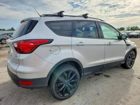 1FMCU9GD0KUB30401 — 2019 Ford Escape, фото 3 с аукциона Copart, ПЕРЕДНЯЯ ЧАСТЬ
