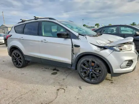 1FMCU9GD0KUB30401 — 2019 Ford Escape, фото 4 с аукциона Copart, ПЕРЕДНЯЯ ЧАСТЬ