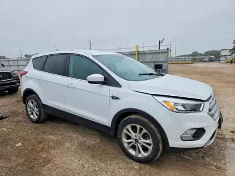 1FMCU0GD8KUB65487 — 2019 Ford Escape, foto 4 de Copart, Parte delantera