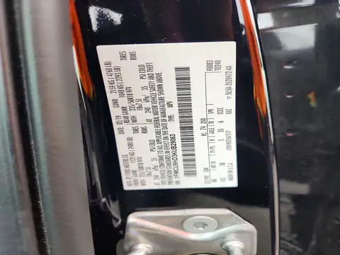 1FMCU9HD3KUB29063 — 2019 Ford Escape, фото 38 с аукциона Copart 05.10.2026, Мелкие вмятины и царапины