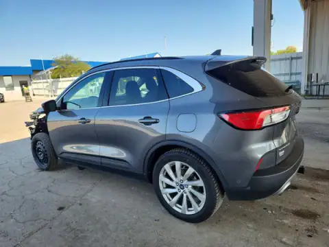 1FMCU9DZ1MUA36790 — 2021 Ford Escape, zdjęcie 2 z Copart, Przód