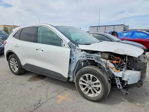 2021 Ford Escape VIN 1FMCU0BZ2MUA04638 фото 4