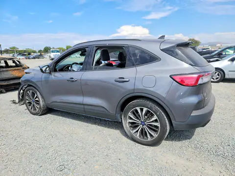 1FMCU0BZ5MUA34636 — 2021 Ford Escape, photo 2 from Copart 13.10.2026, Front end