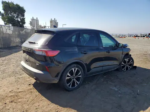 2021 Ford Escape VIN 1FMCU0BZXMUA19257 фото 3