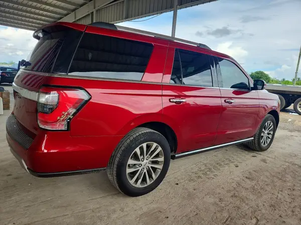 1FMJU1KT1JEA59662 — 2018 Ford Expedition, zdjęcie 3 z Copart 07.10.2026, Drobne wgniecenia i rysy