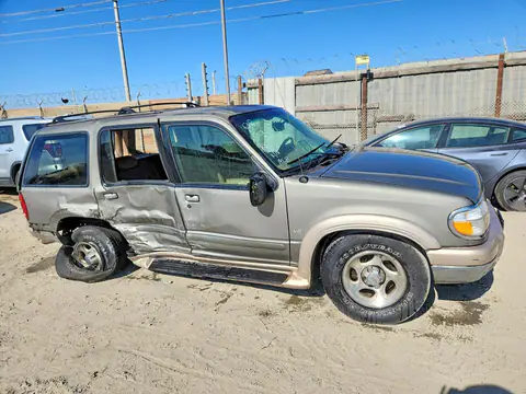 2000 FORD EXPLORER VIN 1FMZU64P2YZC60618 фото 4