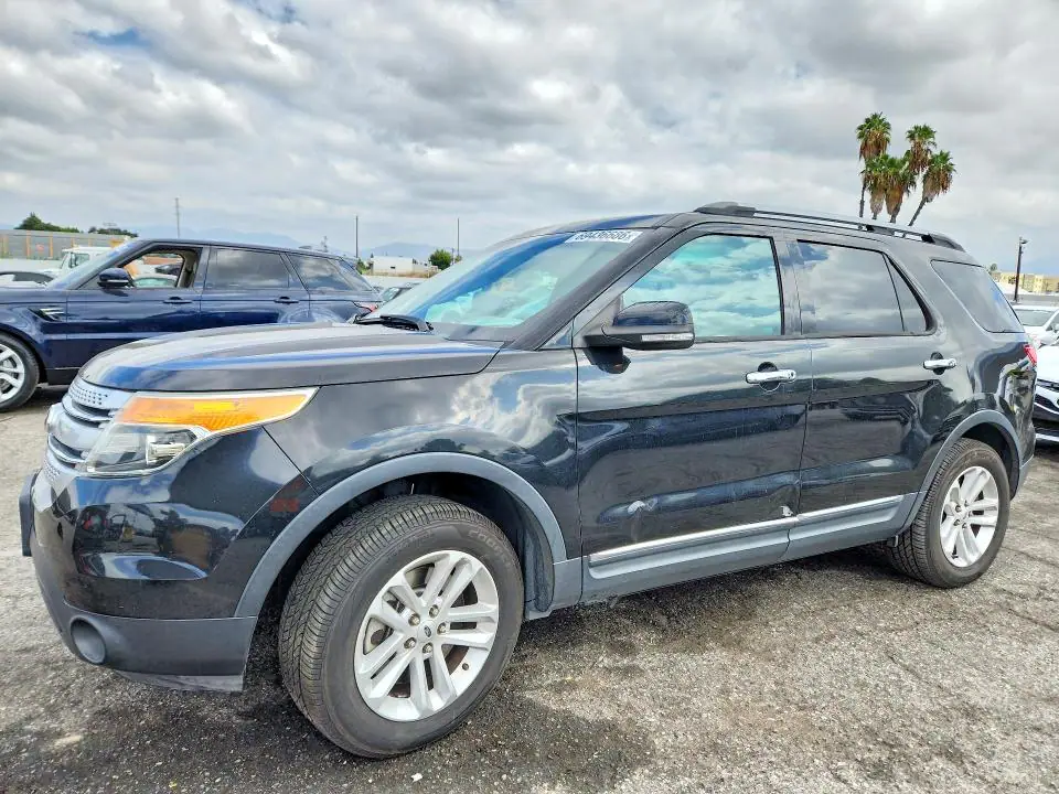 1FM5K7D8XEGA54733 Ford Explorer 2014 — Side damage, before-repair photo