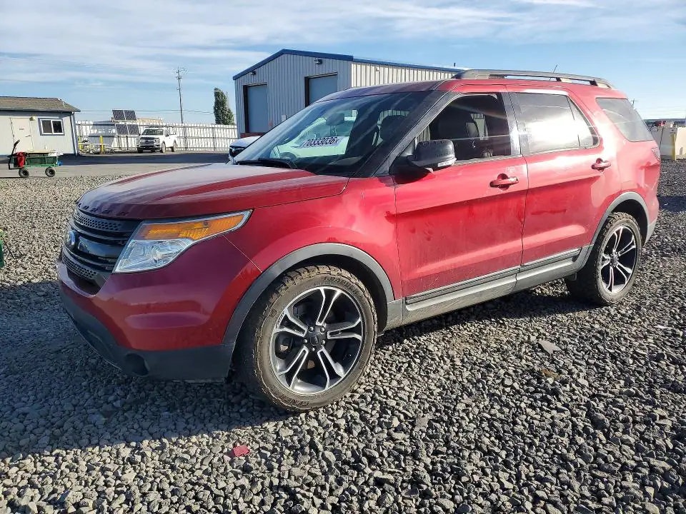 1FM5K8GT4FGA55870 Ford Explorer 2015 — Side damage, before-repair photo