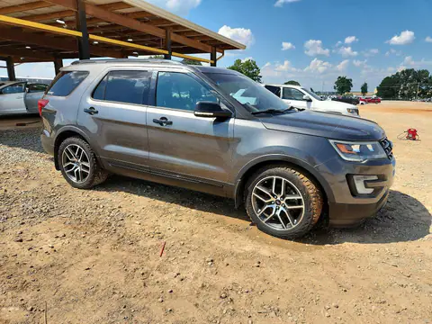 1FM5K8GT3GGA80390 — 2016 Ford Explorer, photo 4 from Copart 21.10.2026, Vandalism