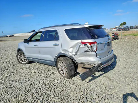 2017 Ford Explorer VIN 1FM5K7F88HGC93649 фото 2