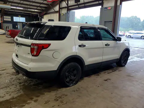 1FM5K8AR7HGA37539 — 2017 Ford Explorer, photo 3 from Copart 16.10.2026, Minor dents and scratches
