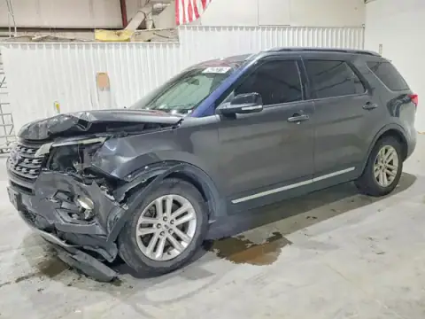 1FM5K7D89HGA86772 — 2017 Ford Explorer, წინა ნაწილი (Front End), ფოტოები შეკეთებამდე