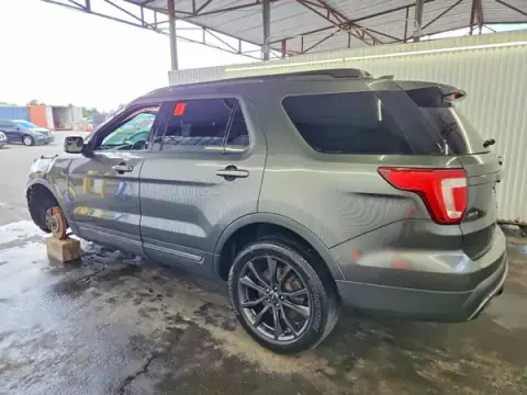 1FM5K7D88HGC75011 — 2017 Ford Explorer, photo 2 from Copart 24.09.2026, Front end