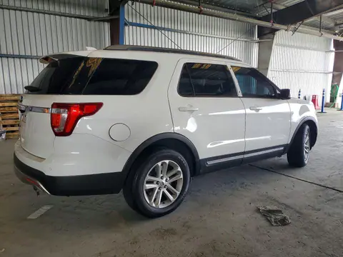 2017 Ford Explorer VIN 1FM5K7D81HGA61221 фото 3
