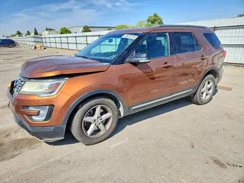 1FM5K8D88HGD43555 — 2017 Ford Explorer, Передняя часть (Front End), фото до ремонта