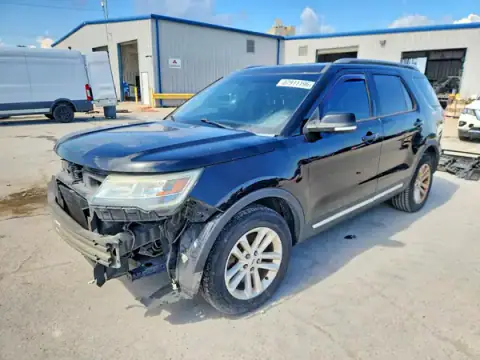 1FM5K7D89HGB27675 — 2017 Ford Explorer, Front end (Front End), before-repair photos