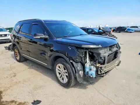 1FM5K7D89HGB27675 — 2017 Ford Explorer, photo 4 from Copart 14.10.2026, Front end