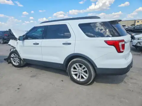 1FM5K7B83HGD40124 — 2017 Ford Explorer, zdjęcie 2 z Copart, Przód