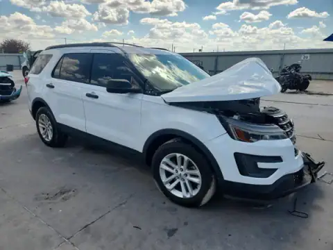1FM5K7B83HGD40124 — 2017 Ford Explorer, zdjęcie 4 z Copart, Przód