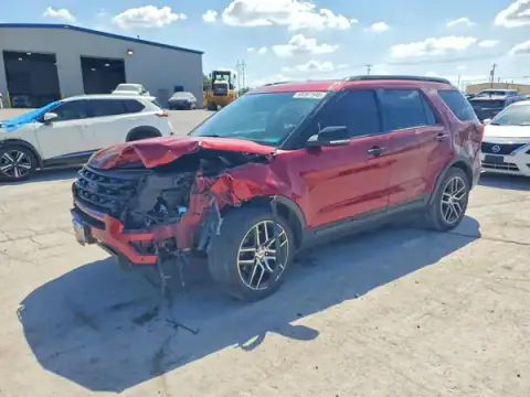 1FM5K8GT6HGA12084 — 2017 Ford Explorer, Parte delantera (Front End), fotos antes de reparar