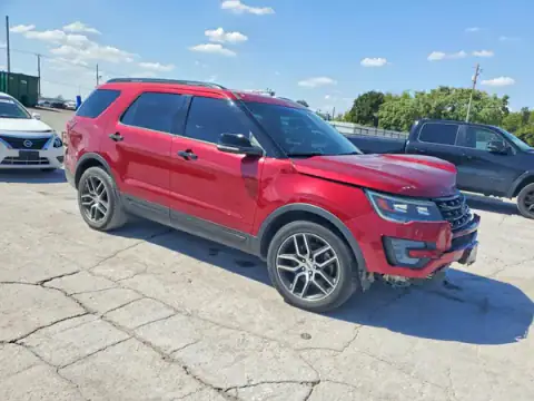 1FM5K8GT6HGA12084 — 2017 Ford Explorer, photo 4 from Copart, Front end