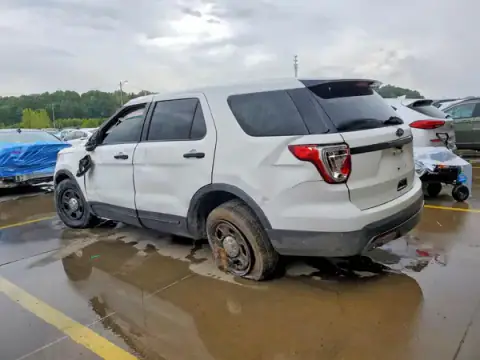 1FM5K8AR4HGE13081 — 2017 Ford Explorer, photo 2 from Copart, Rollover
