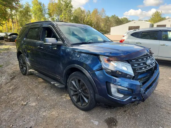 1FM5K8D85HGC96968 — 2017 Ford Explorer, photo 4 from Copart 06.10.2026, Front end