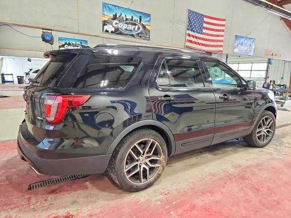 1FM5K8GT7HGC65141 — 2017 Ford Explorer, zdjęcie 3 z Copart 05.10.2026, Bok