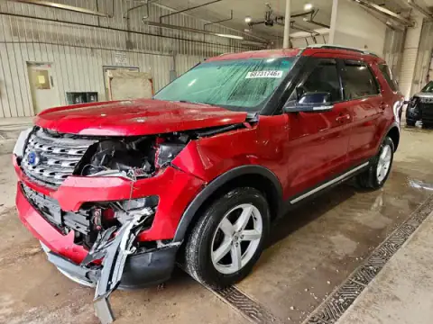 1FM5K8D8XHGA19703 Ford Explorer 2017 — uszkodzenie Przód, zdjęcie przed naprawą