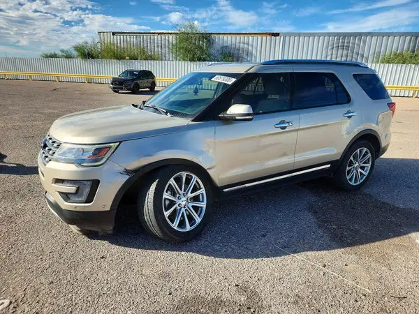 1FM5K7F89HGD99964 Ford Explorer 2017 — Front end damage, before-repair photo