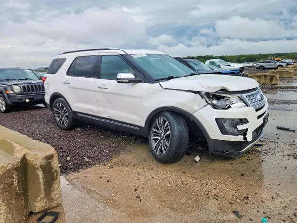 1FM5K8HT4HGD16819 — 2017 Ford Explorer, фото 4 с аукциона Copart, Боковая часть