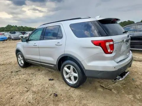 1FM5K8D8XHGC44560 — 2017 Ford Explorer, photo 2 from Copart, Rear end
