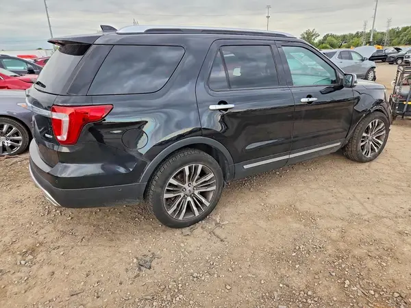 1FM5K8HT0HGC76142 — 2017 Ford Explorer, zdjęcie 3 z Copart 02.10.2026, Przód