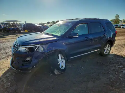 1FM5K8DH6HGC65437 Ford Explorer 2017 — uszkodzenie Przód, zdjęcie przed naprawą