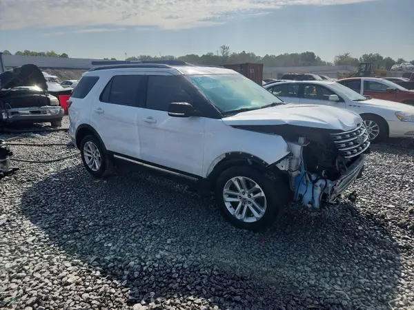 1FM5K7DH7HGA15764 — 2017 Ford Explorer, zdjęcie 4 z Copart 13.10.2026, Przód