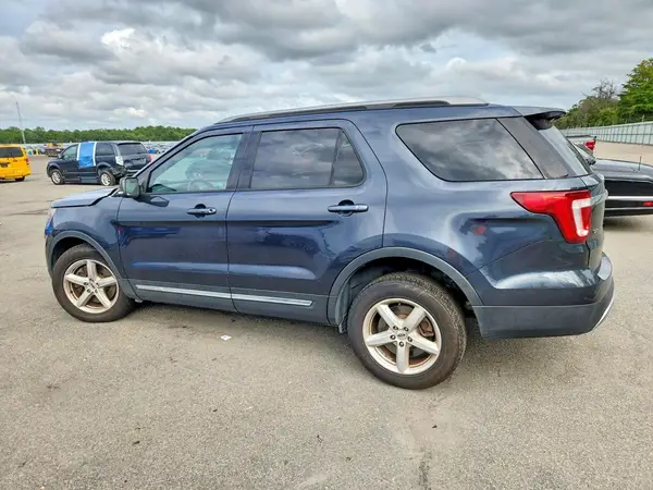 1FM5K8D80HGE31600 — 2017 Ford Explorer, photo 2 from Copart 30.09.2026, Front end