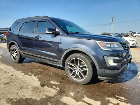 1FM5K8GT5HGD62810 — 2017 Ford Explorer, zdjęcie 4 z Copart 05.10.2026, Drobne wgniecenia i rysy